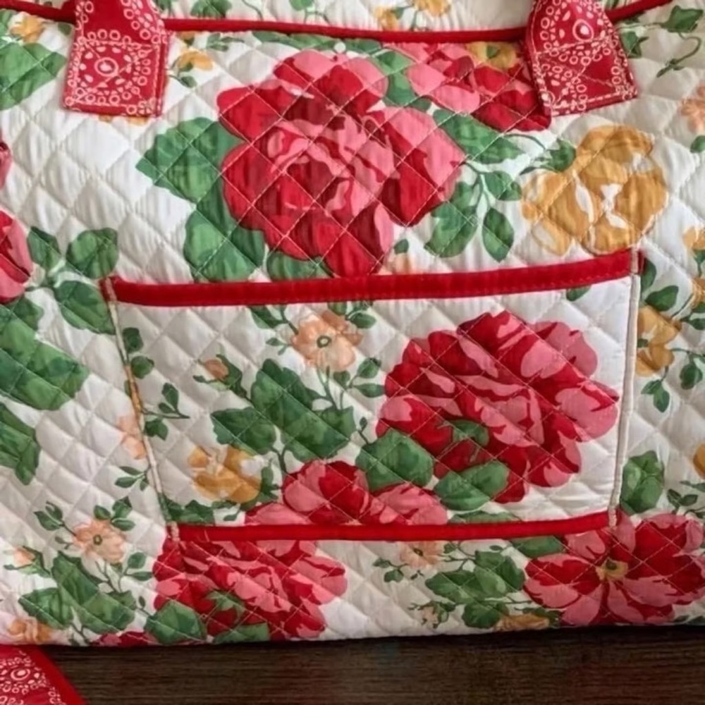 HTF Pioneer Woman Vintage Floral Weekender Bag Rare Retired Bag NEW - Picture 2 of 5